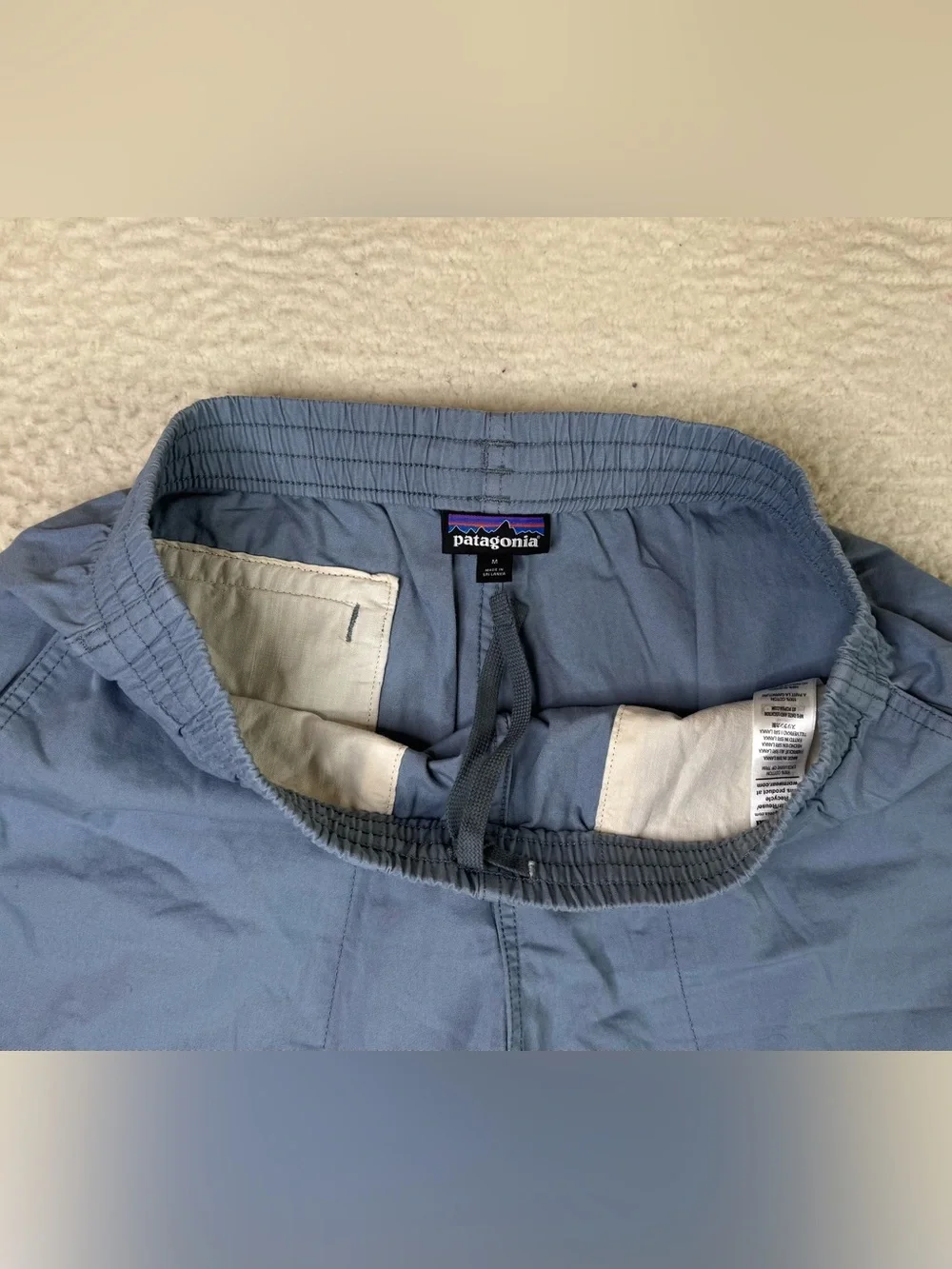 Patagonia Funhoggers Cotton Woven Shorts Blue #57145 Men's Size Medium